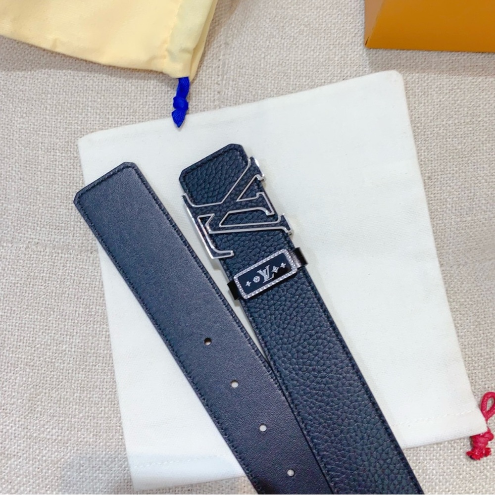 Authentic Luxury Louis Vuitton Leather Belt - Picture 11 of 14